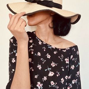 SOLD SOLD SOLD Floral blouse